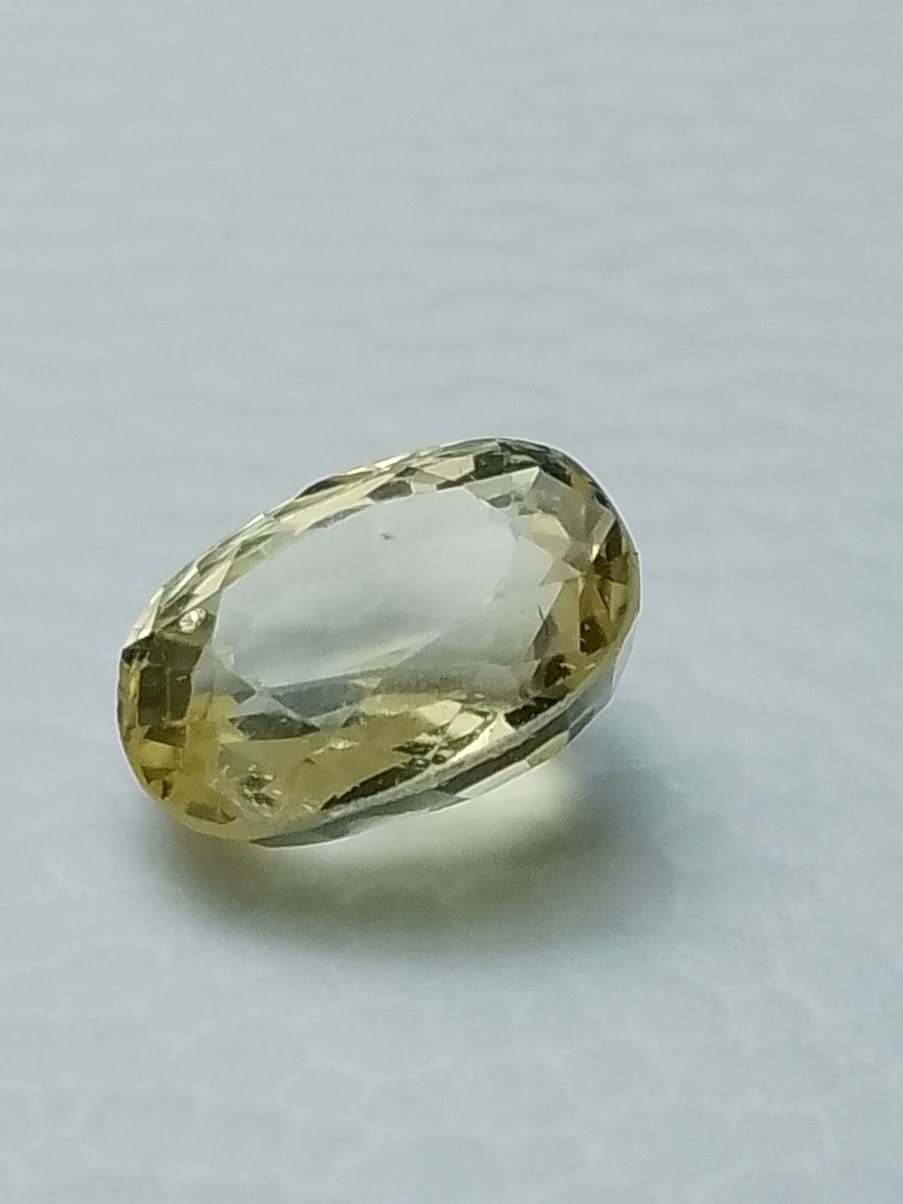 CEYLON NATUREL YELLOW SAPPHIRE